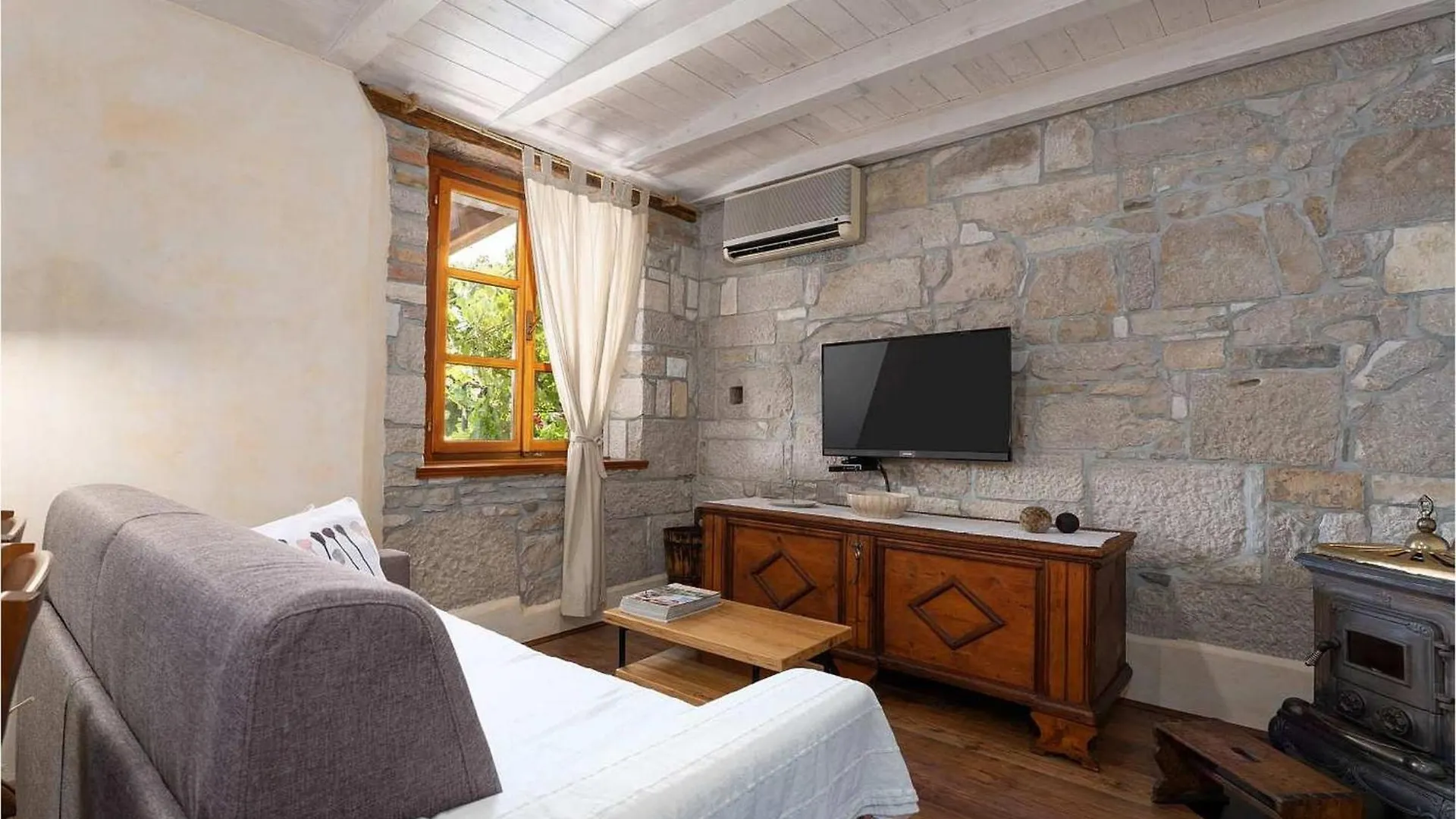 Holiday home Casa Bombic Villa Buzet Croatia