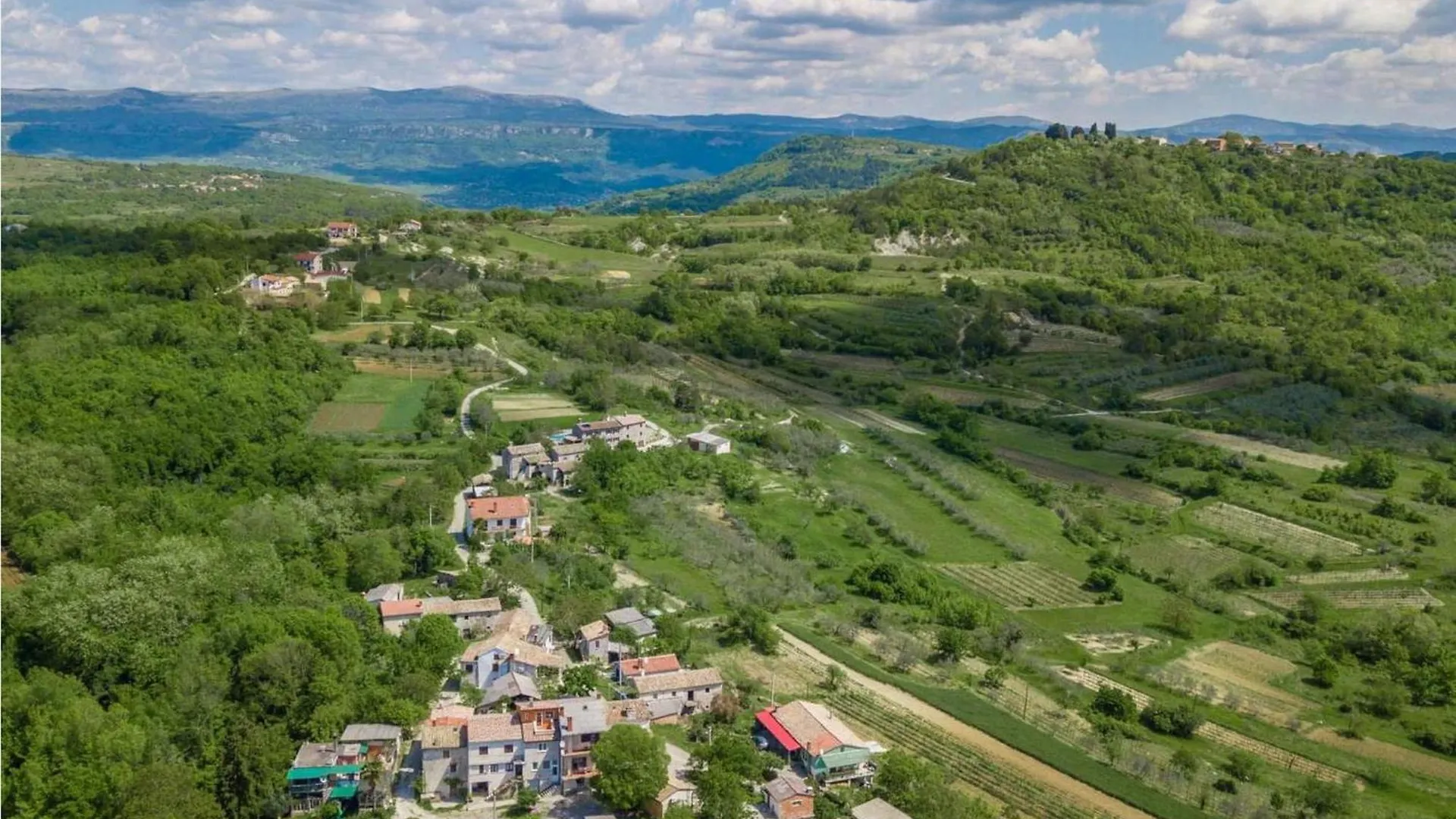 Casa Bombic Villa Buzet 0*,  Croatia