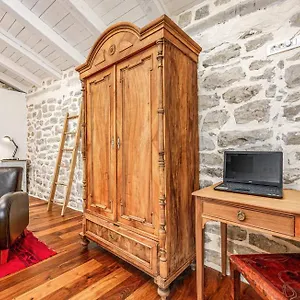 Appartement Ema
