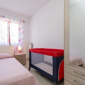 Apartment Xenia & Desiderio, Buzet